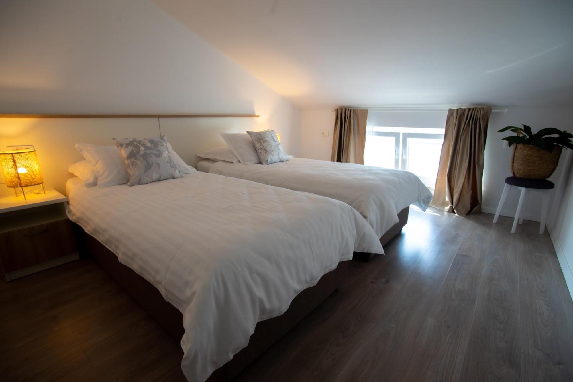 Apartment Antun - Adriatic Coast Retreat Blace Habitación foto